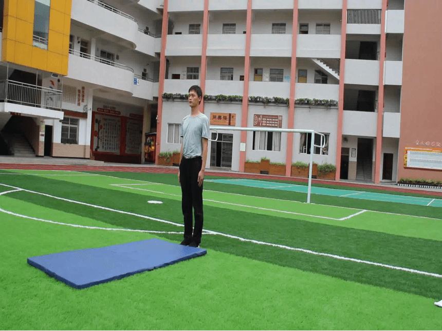 体育与健康人教版四年级-跪跳起课件(共18张PPT)